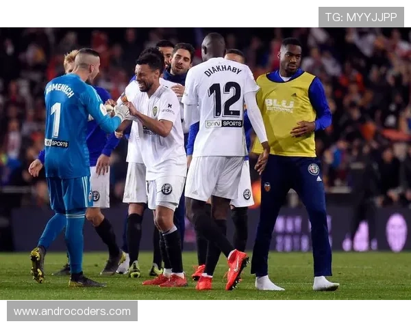 皇家马德里开启银河战舰新周期,阵容更新与竞争力持续提升 皇家马德里开启银河战舰新周期,阵容更新与竞争力持续提升