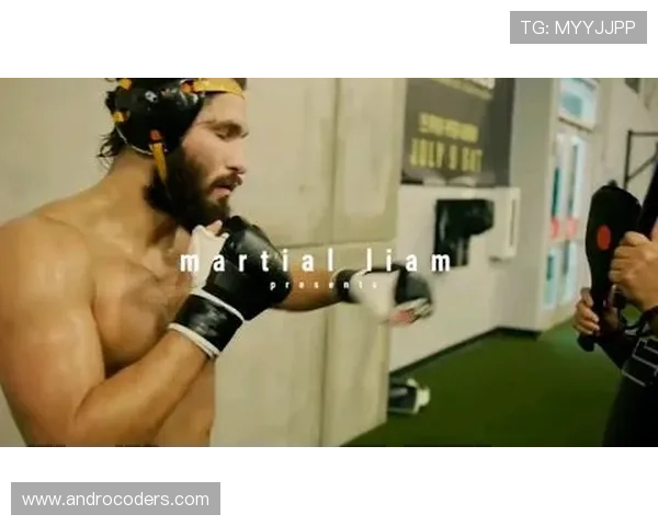 乔恩·琼斯半夜豪宅里喊话，隔壁邻居都傻了吧唧怎么买得起这样的生活？