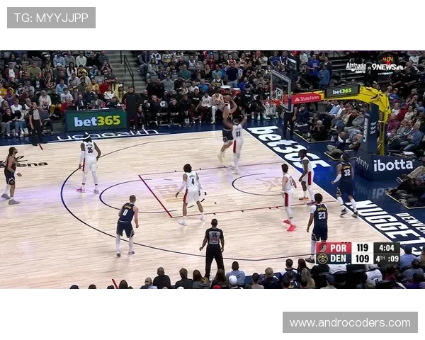 穆雷突破创造高效输出，挡拆对位卡莱尔防线拉开差距